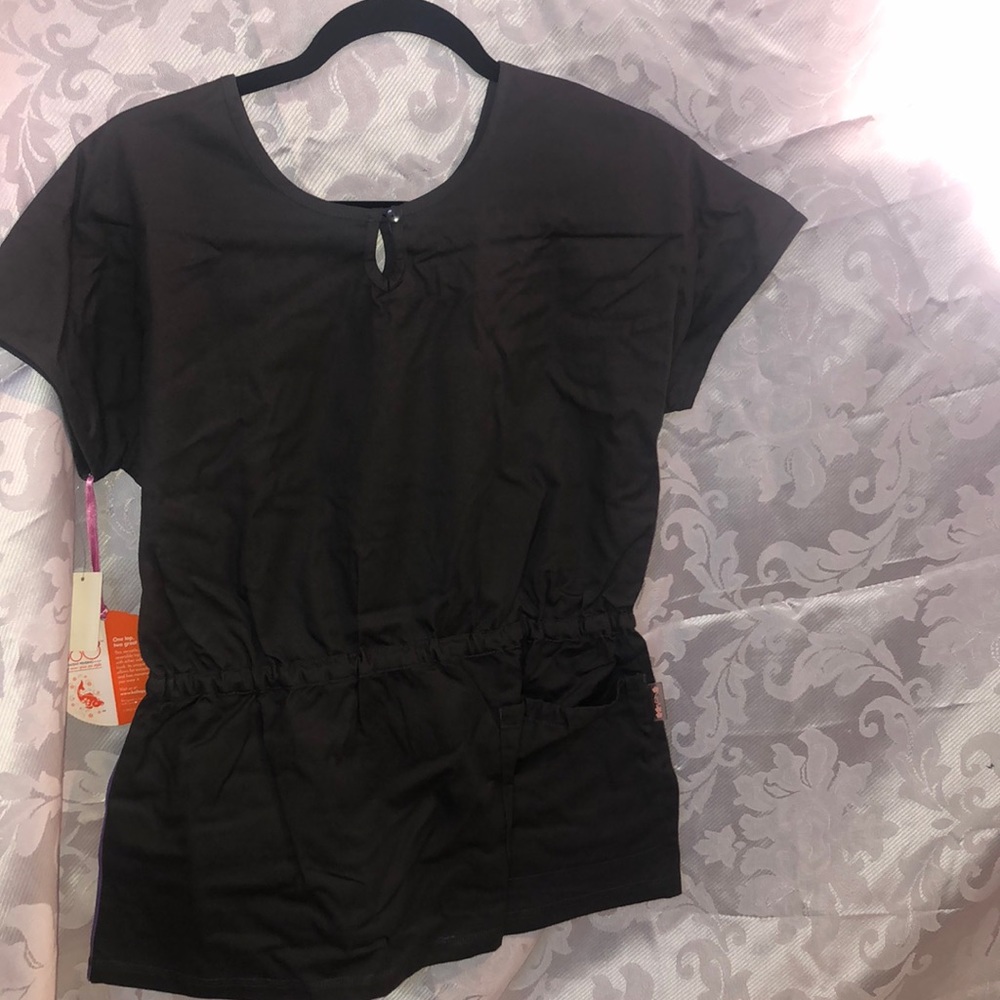 Reversible Ladies Scrub Top - Picture 7 of 7